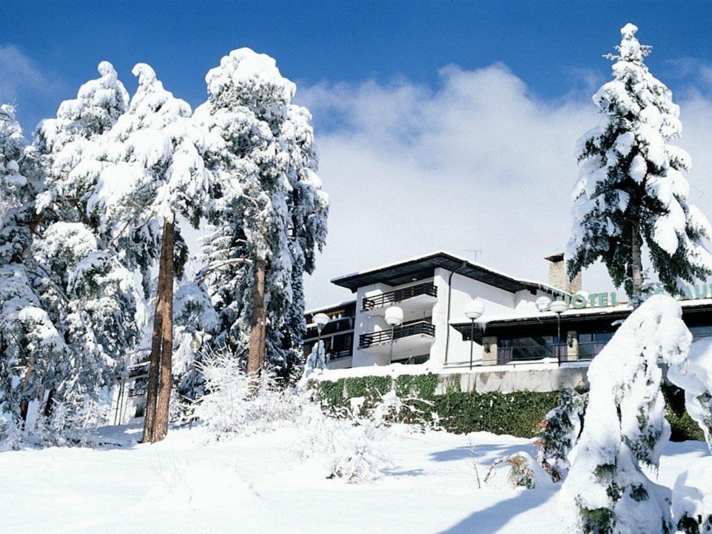 Отель Bor Borovec 3*