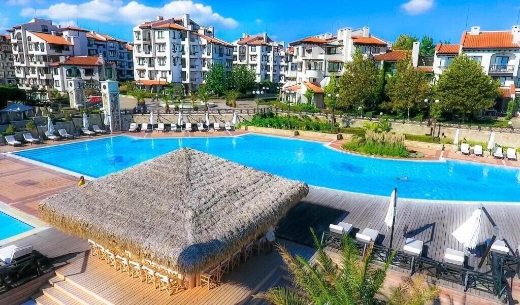 Отель Oasis Spa Lozenets 3*