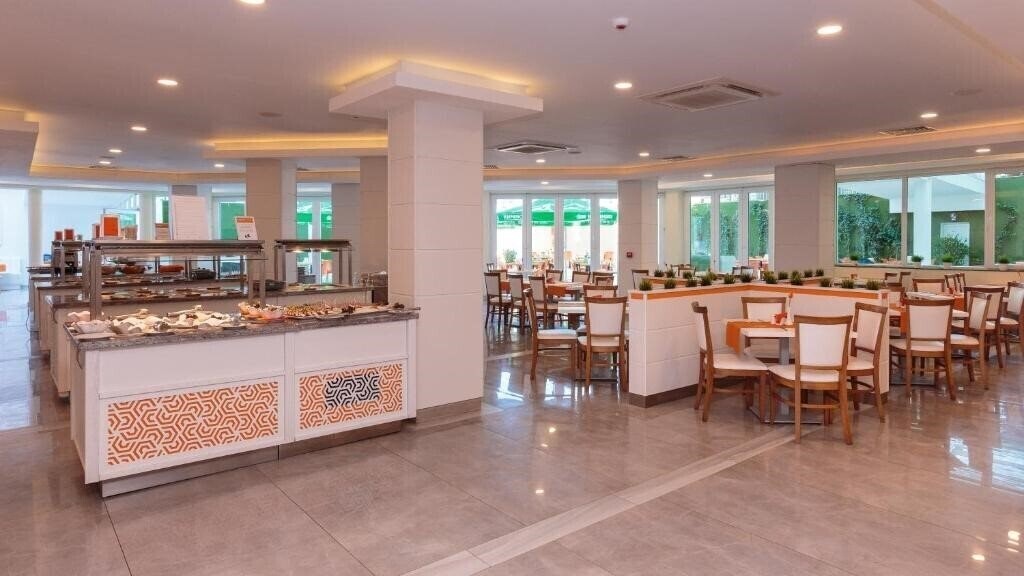 Изображение Serenity Bay Hotel 4*