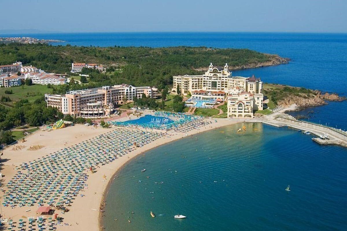 Отель Belleville 4*