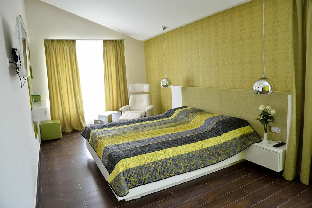 Отель Glicinia 3*