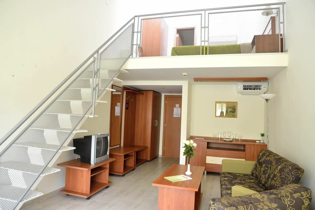 Картинка Glicinia 3*