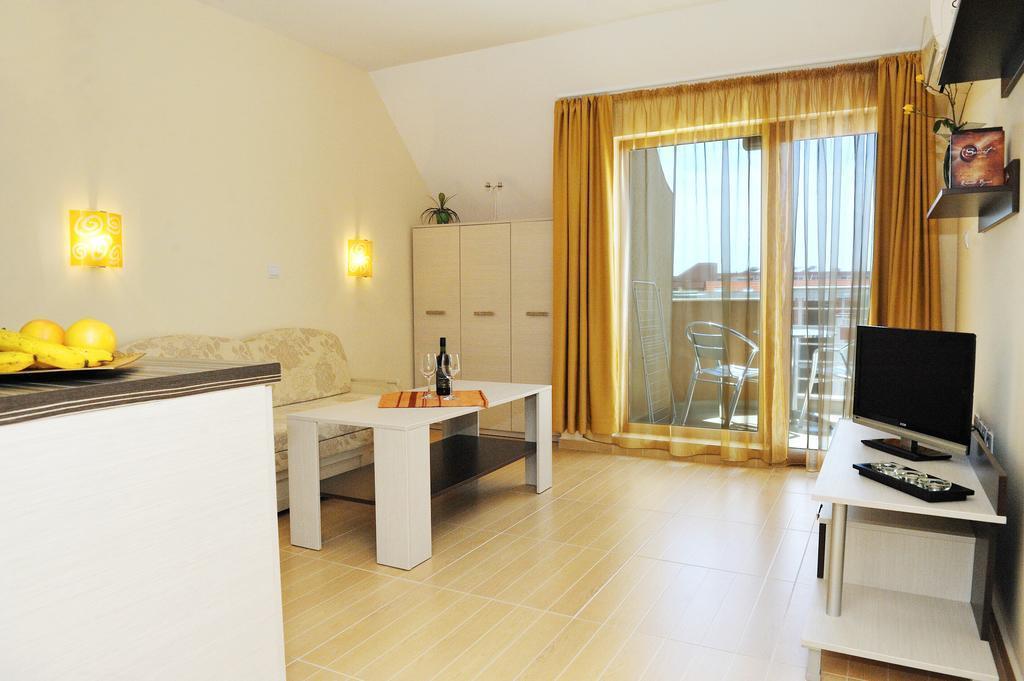 Изображение Iris 3*