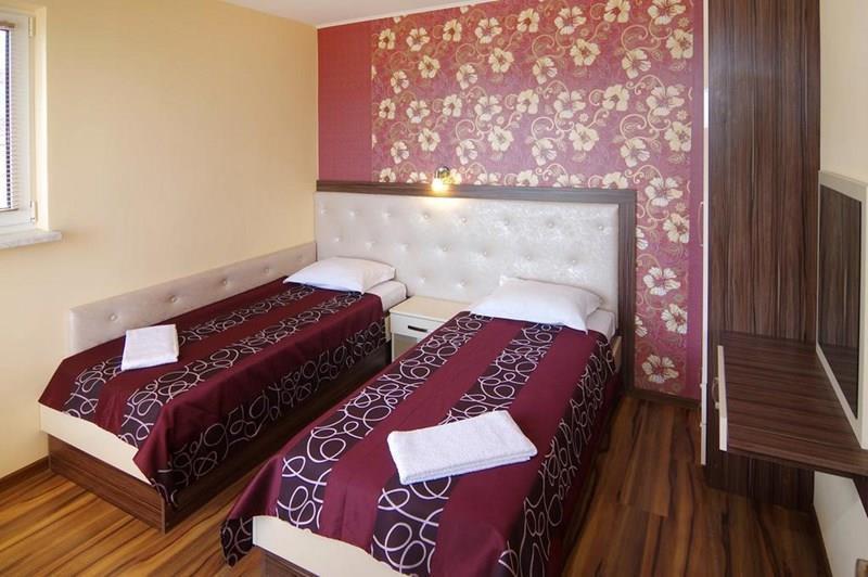 Отель Kalina 3*