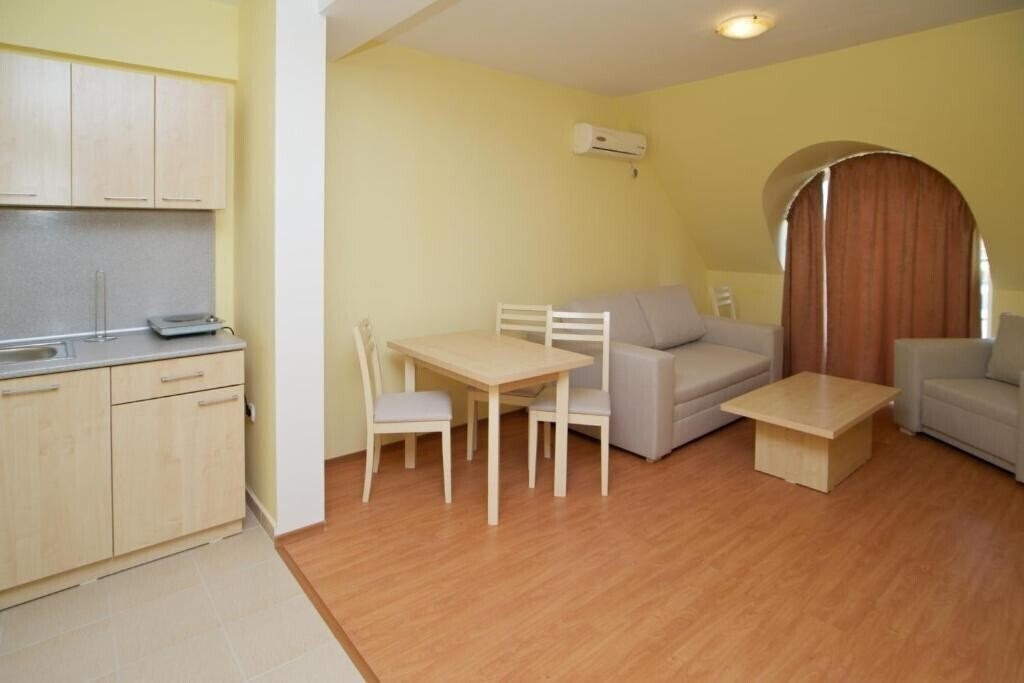 Изображение Anixy 3*