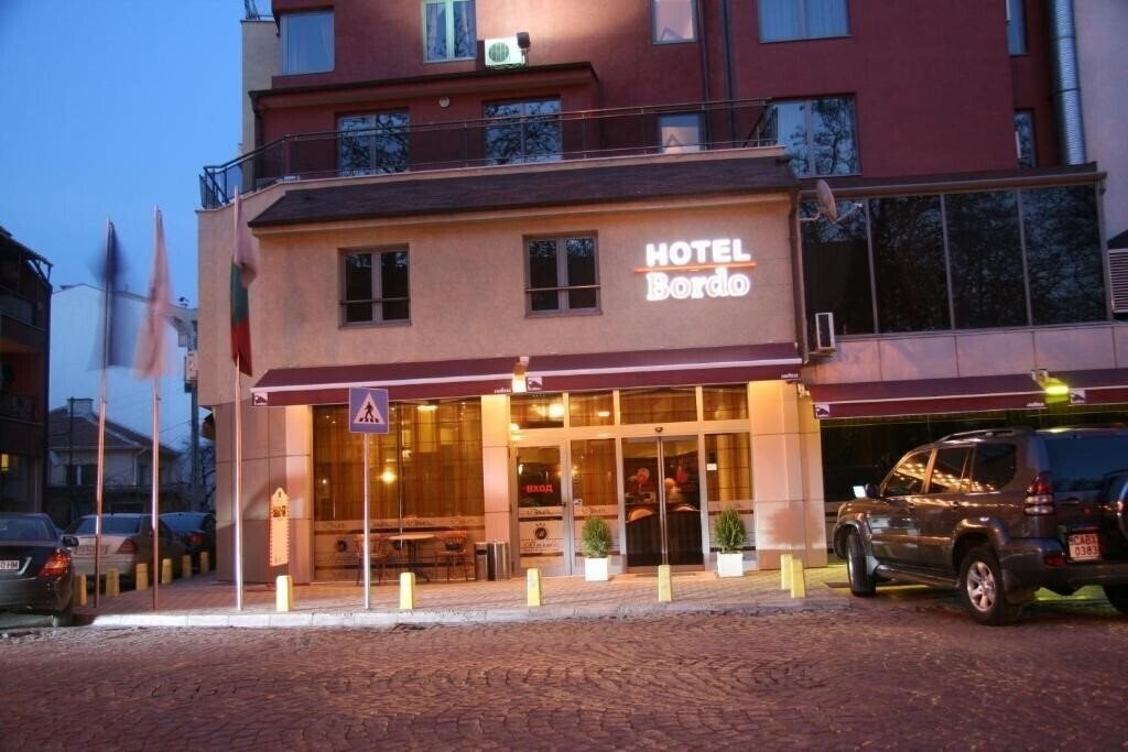 Отель Hotel Bordo 3*