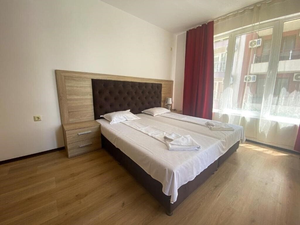 Фотография Sunrise Apartments by Interhotel Pomorie 3*