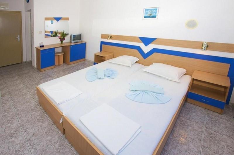 Изображение Elvira 2*