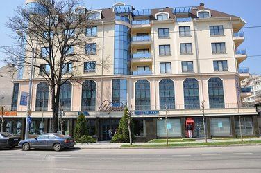 Отель Legends 4*