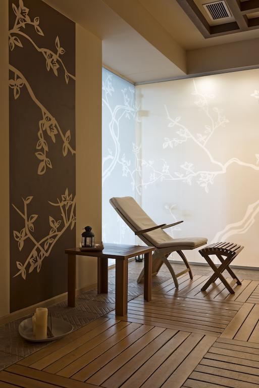 Фото Park Inn By Radisson Sofia 4*