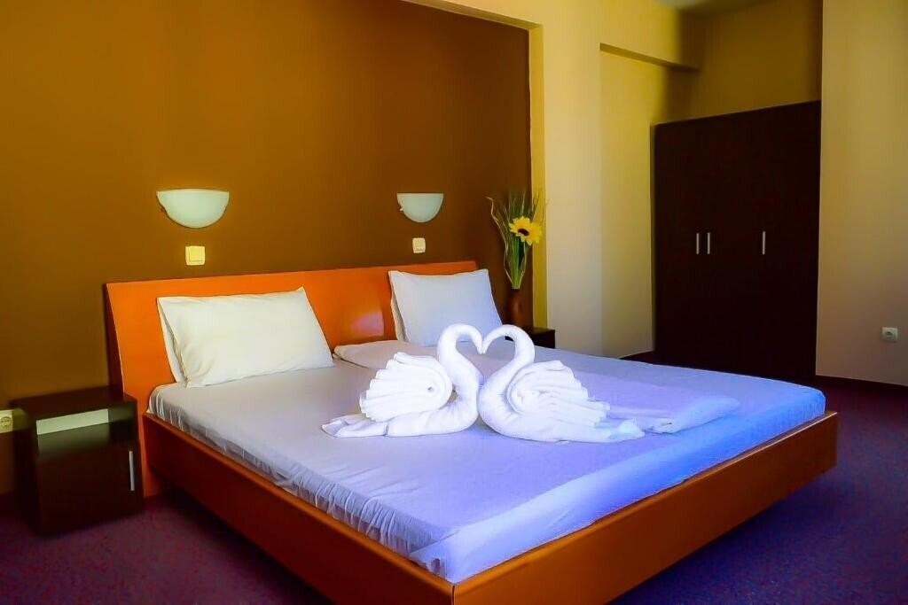 Отель Bon Voyage Hotel Alexander 3*