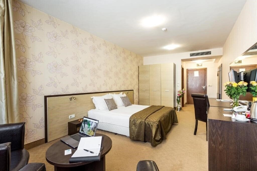 Фото City Avenue Hotel 3*