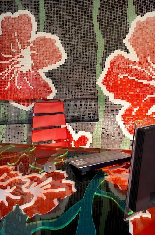 Отель Les Fleurs 4*