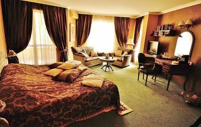 Отель Meg Lozenetz 3*