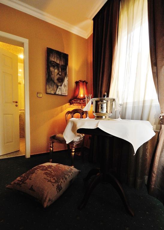 Фотография Meg Lozenetz 3*