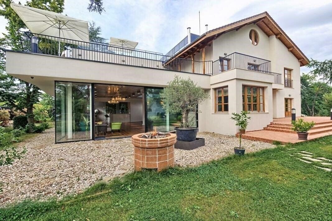 Отель Cherry Orchard Residence 4*