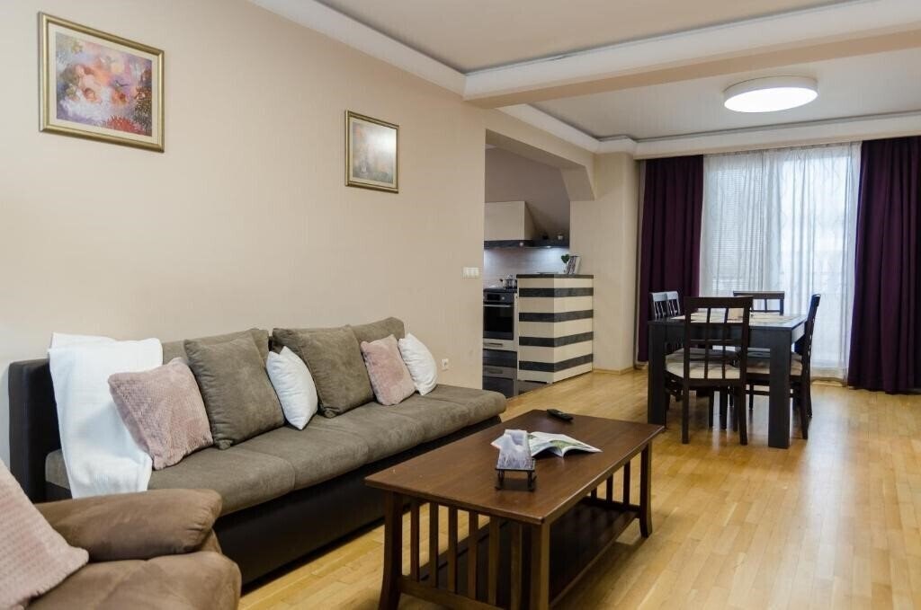 Фотография Vip Apartments Sofia For Rent - Office 3*
