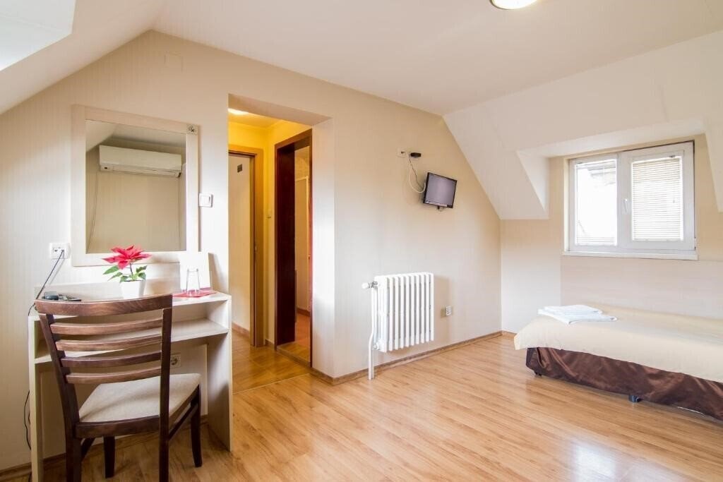 Фотография Madrid Hotel 4*