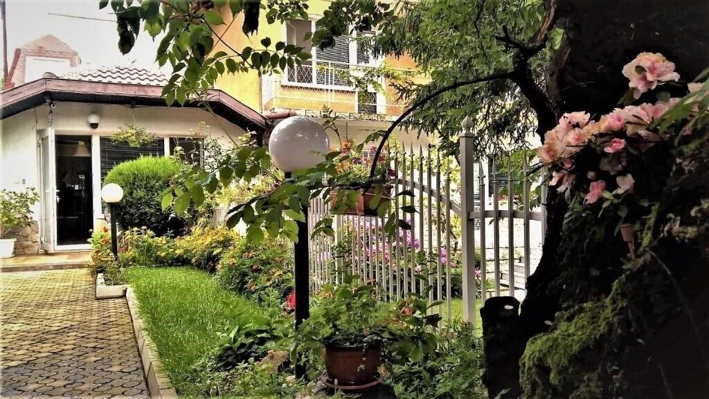 Фотография Andro Apartments 2*