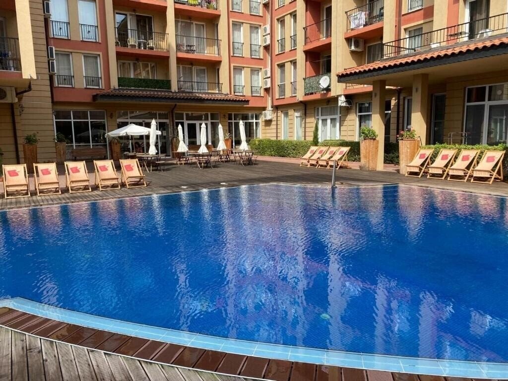 Отель Sunny View Central 3*