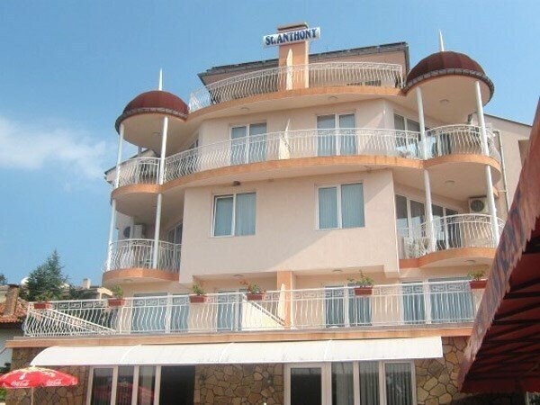 Отель St. Anthony 3*