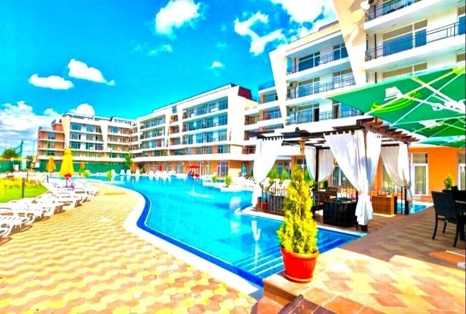 Отель Grand Kamelia Apartments 3*