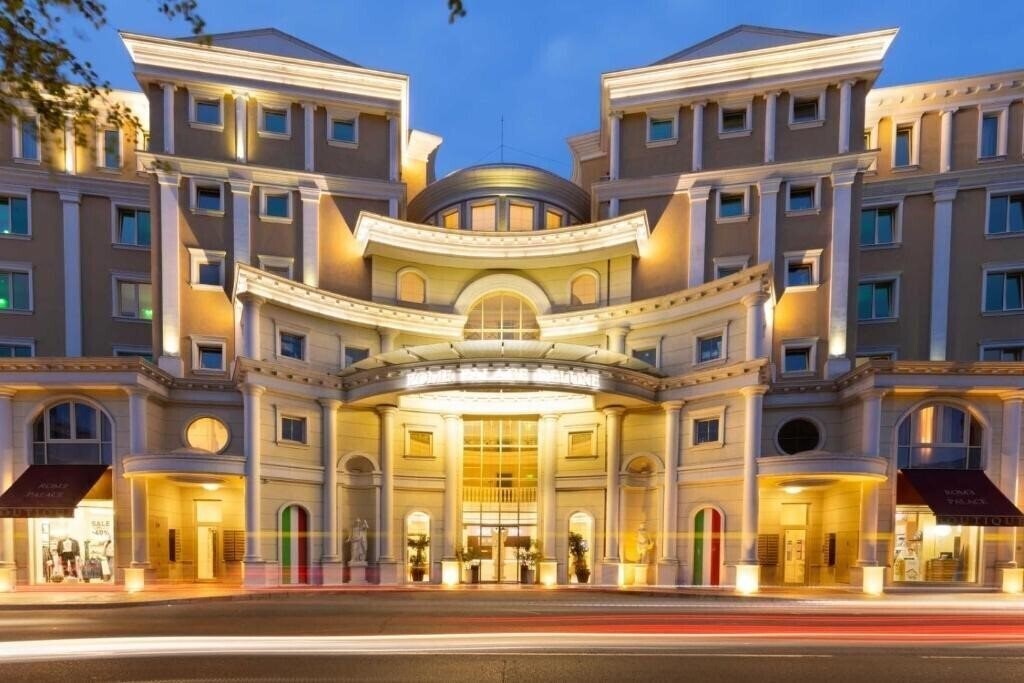 Отель Rome Palace Deluxe (ex. Rome Palace) 4*
