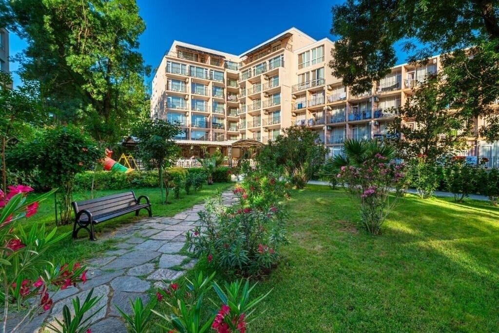 Отель Riva Park Hotel 4*