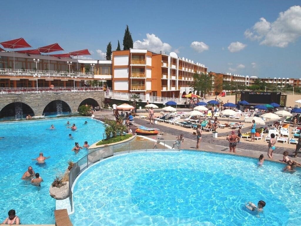 Отель Nessebar Beach 3*