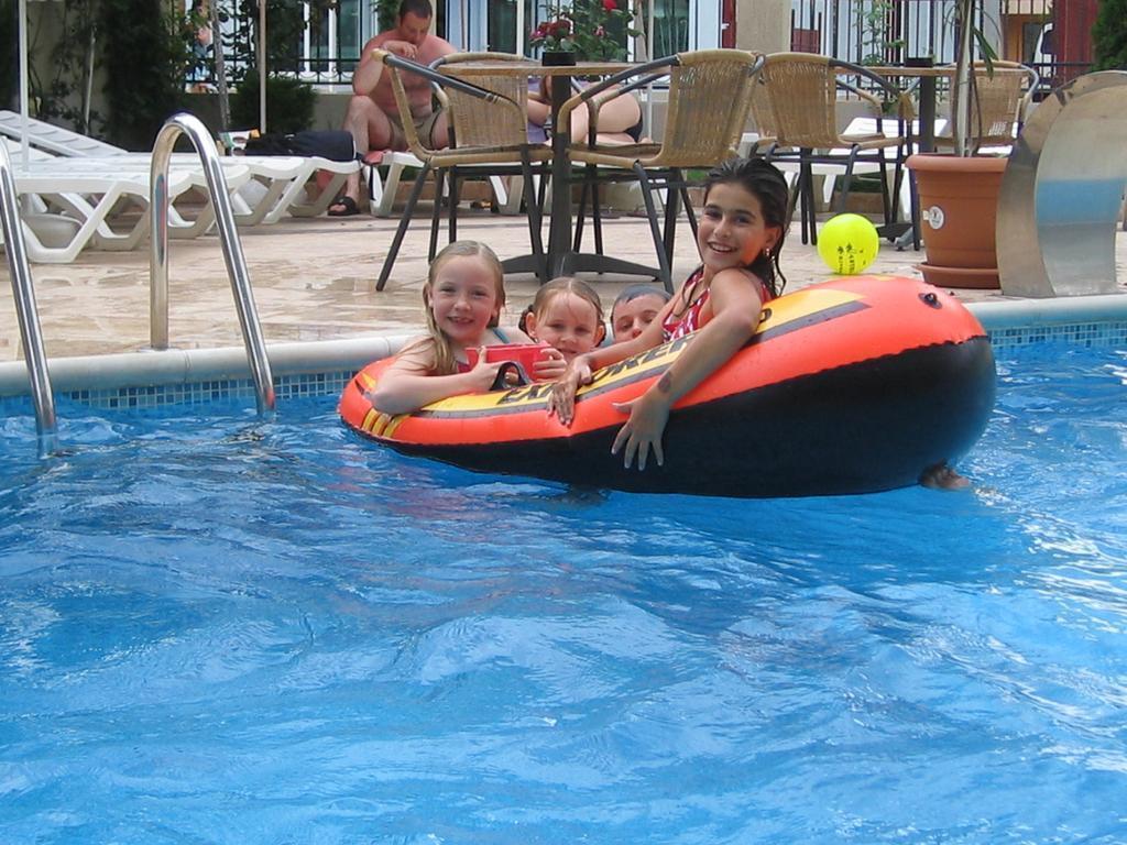 Изображение L & B (ex. L&b) 3*