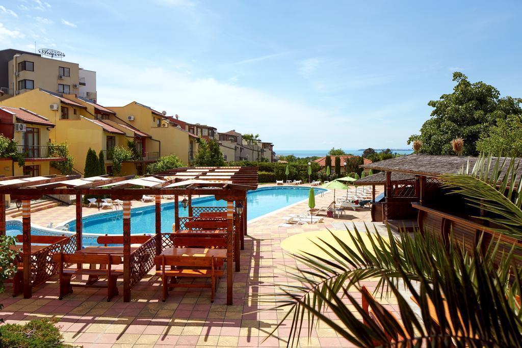 Фотография Yalta 3*