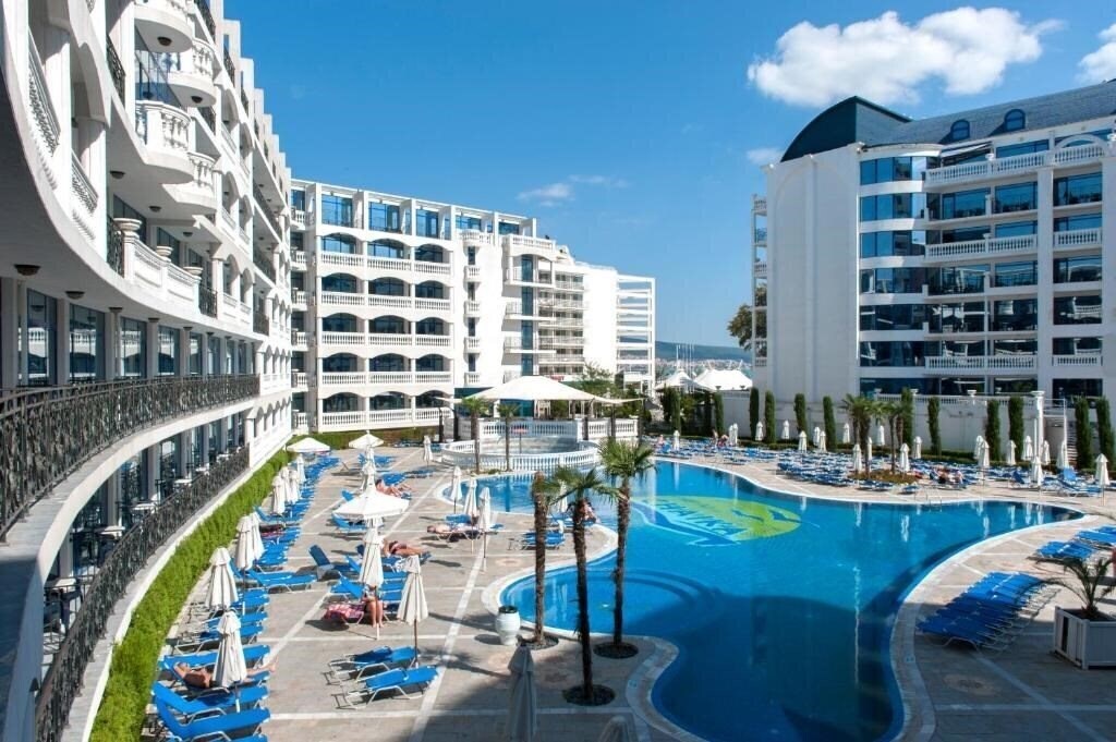 Фото Chaika Beach Resort 3*