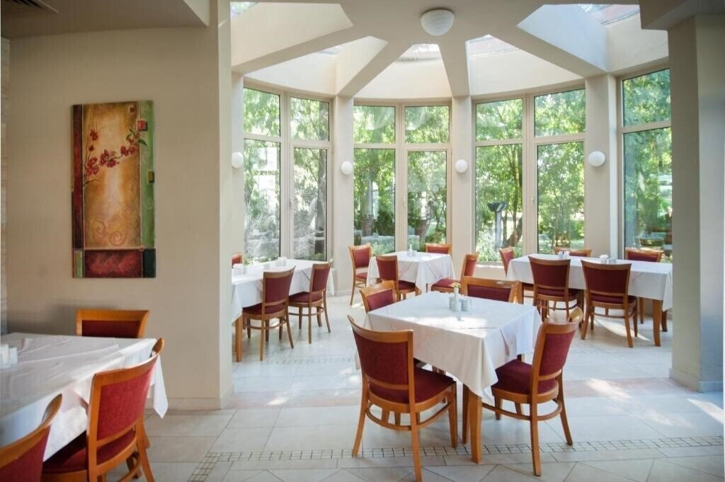 Изображение Jeravi 4*