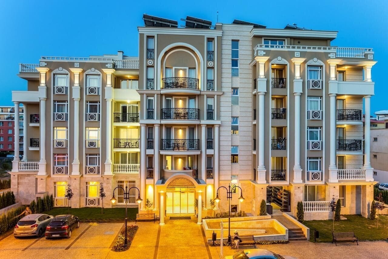 Отель Rena Hotel 4*