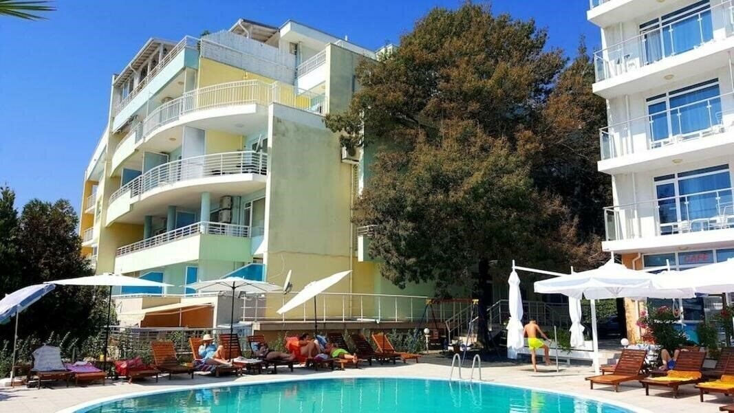 Отель Aphrodite Apartments 3*