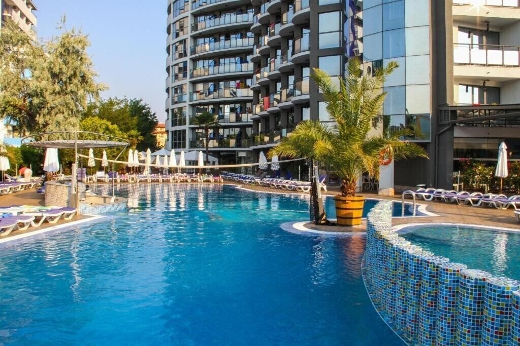 Отель Meridian Sunny Beach 4*