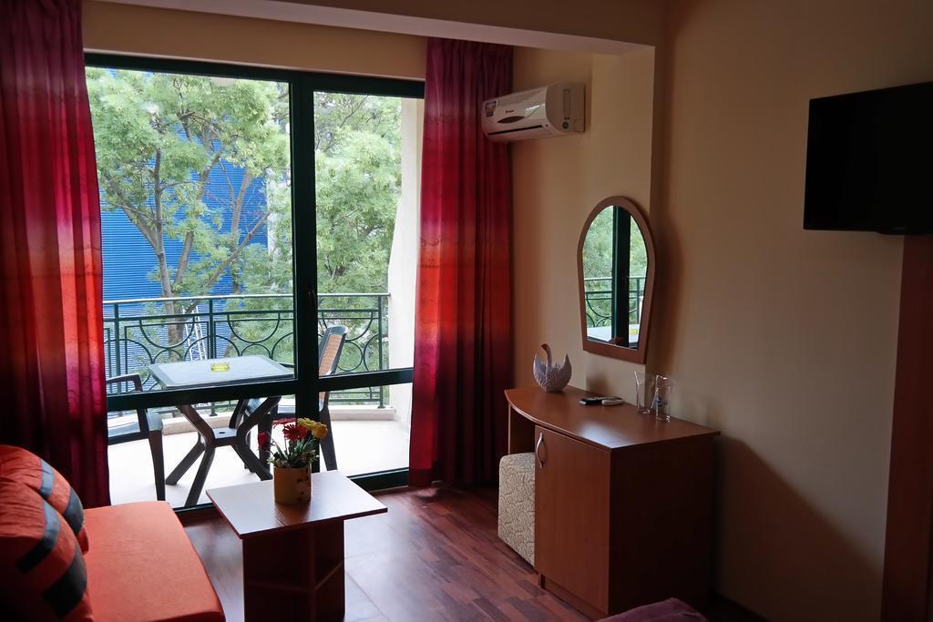 Картинка Tanya 3*