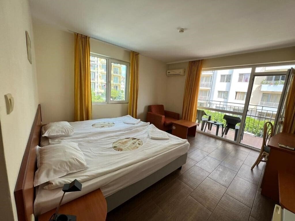 Фото Family Hotel Romantic 3*