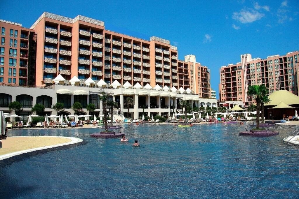 Отель Apart Hotel Royal Beach 3*