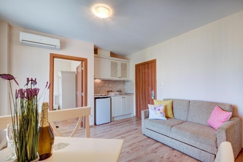 Фото Aparthotel Down Park (ex. Daun Park Apartments, Dawn Park Complex, Daun Park Aparthotel) 3*