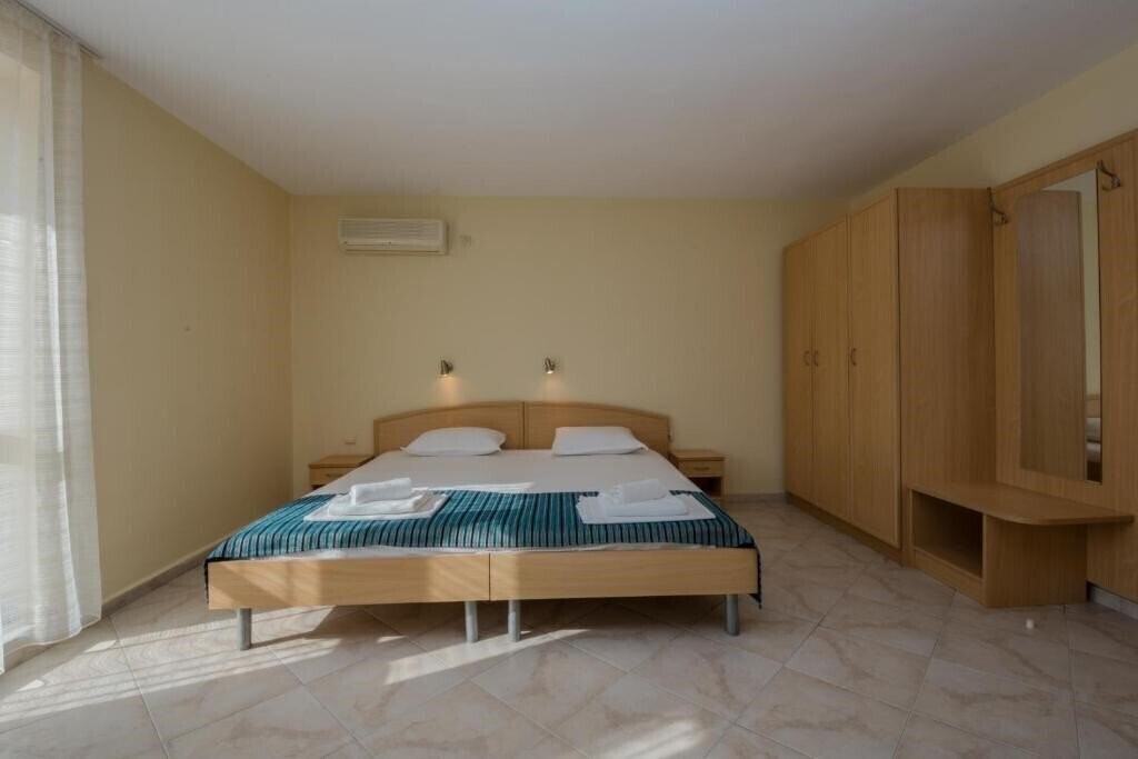Фотография Briz Hotel (ex. Briz, Briz Sozopol) 3*