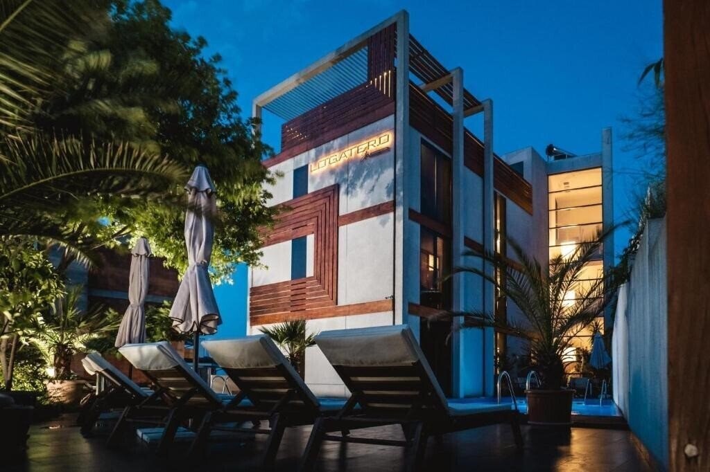 Отель Logatero 3*