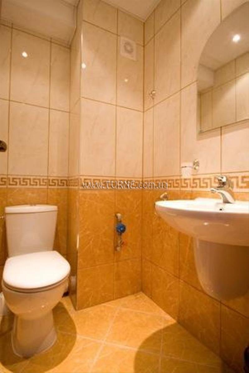 Отель Green Hills 3*