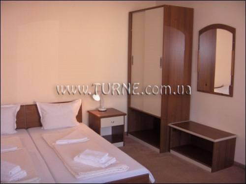 Отель Antares 2*