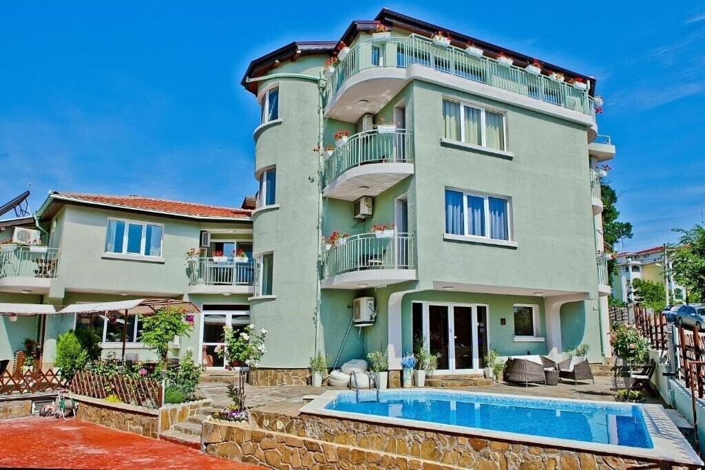 Изображение Amfora 3*