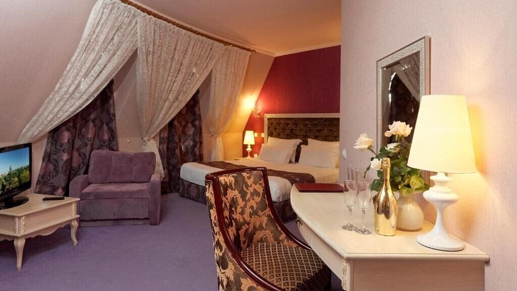 Изображение Kristel 4*