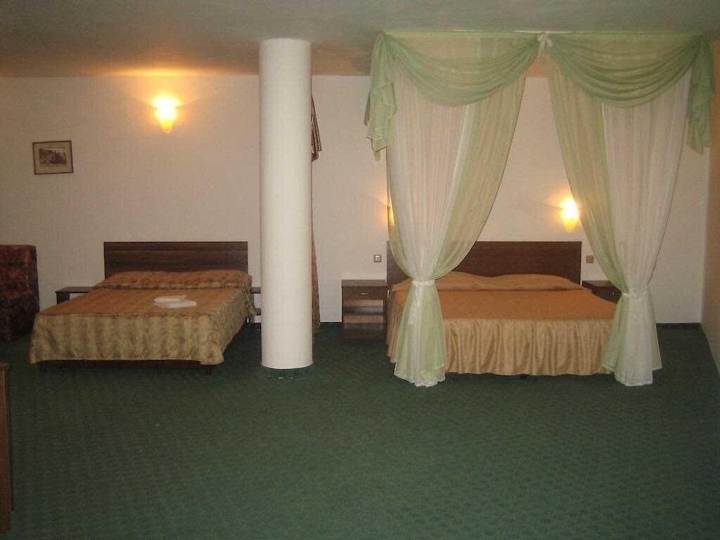 Картинка Rino 3*