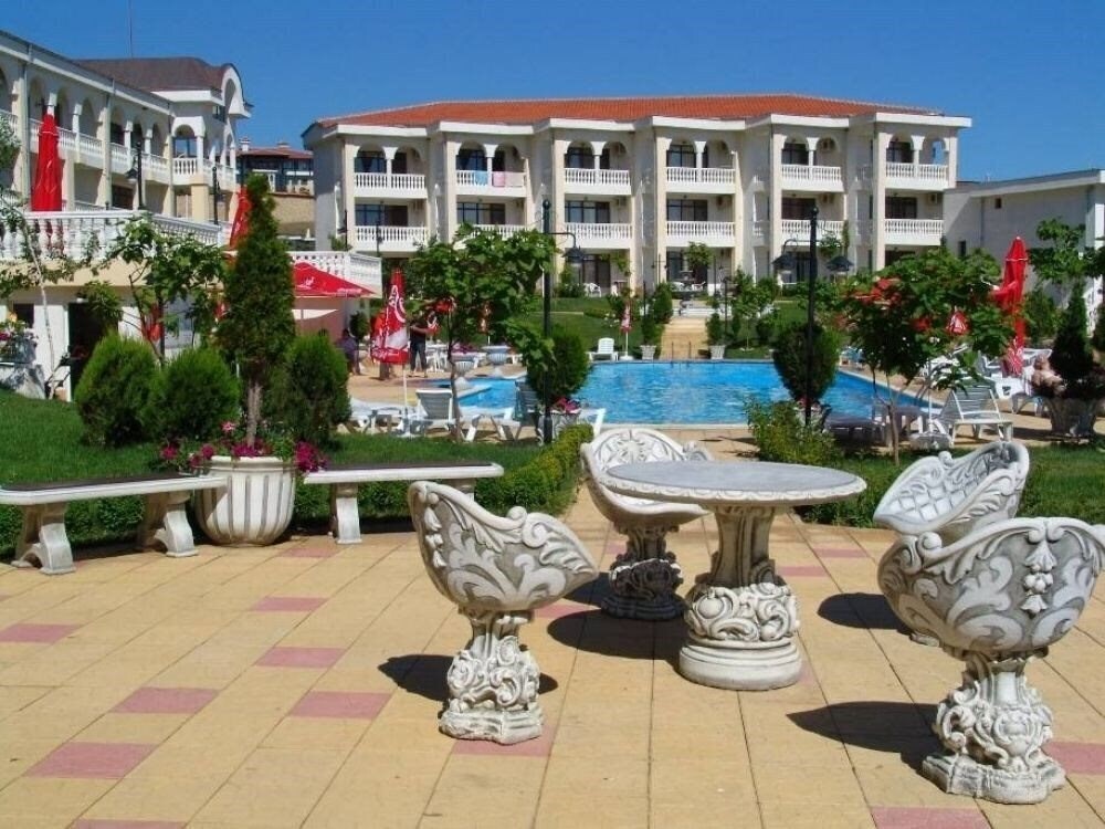 Отель Dinevi Resort Second Line 3*