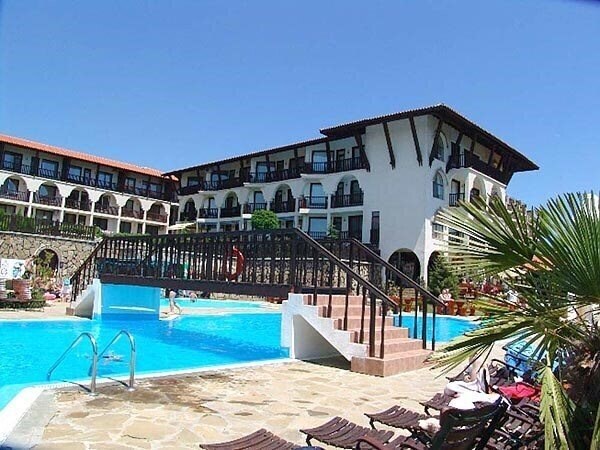 Отель Monastery 4*