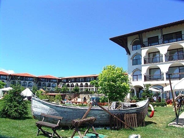 Фото Monastery 4*